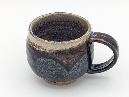 Black to blue mug